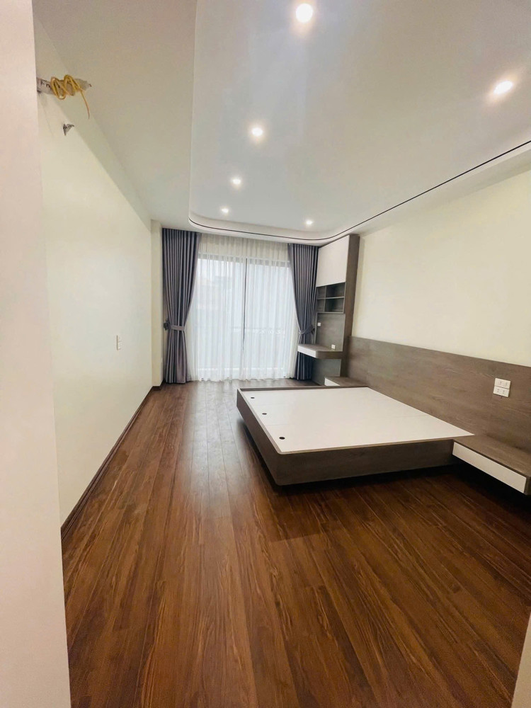 Hiếm! 32M² – 5 Tầng – Gần Chợ Đồng Dinh – Giá Cực Mềm!