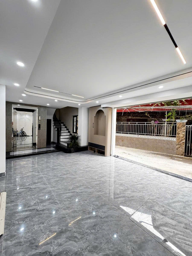 Bán Nhà Cổ Linh 50M 6 Tầng Mt11.5m Thang Máy Gara Ô Tô 12 Tỷ