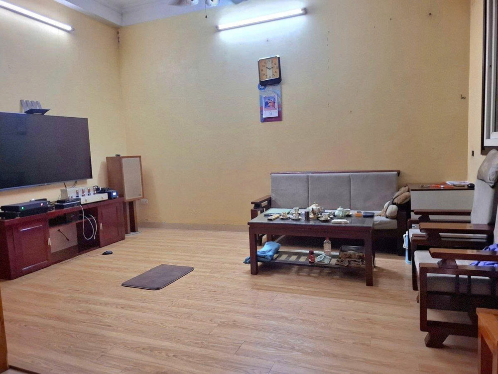 Nguyễn Đình Hoàn – Lô Góc 2 Thoáng – Mt 10M – Gần Phố – 14.5 Tỷ