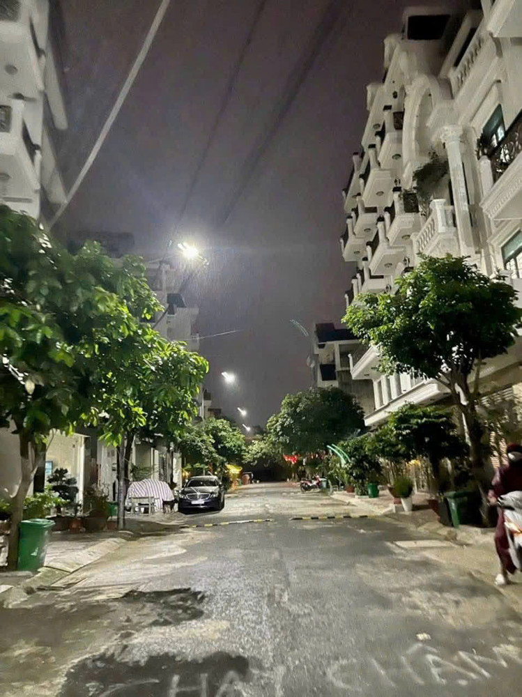 Nhà Phố 5 Tầng (4X16) Đường 6M Thông Trần Thị Năm (Tch10 Cũ), Quận 12 Giá Rẻ 6.6 Tỷ