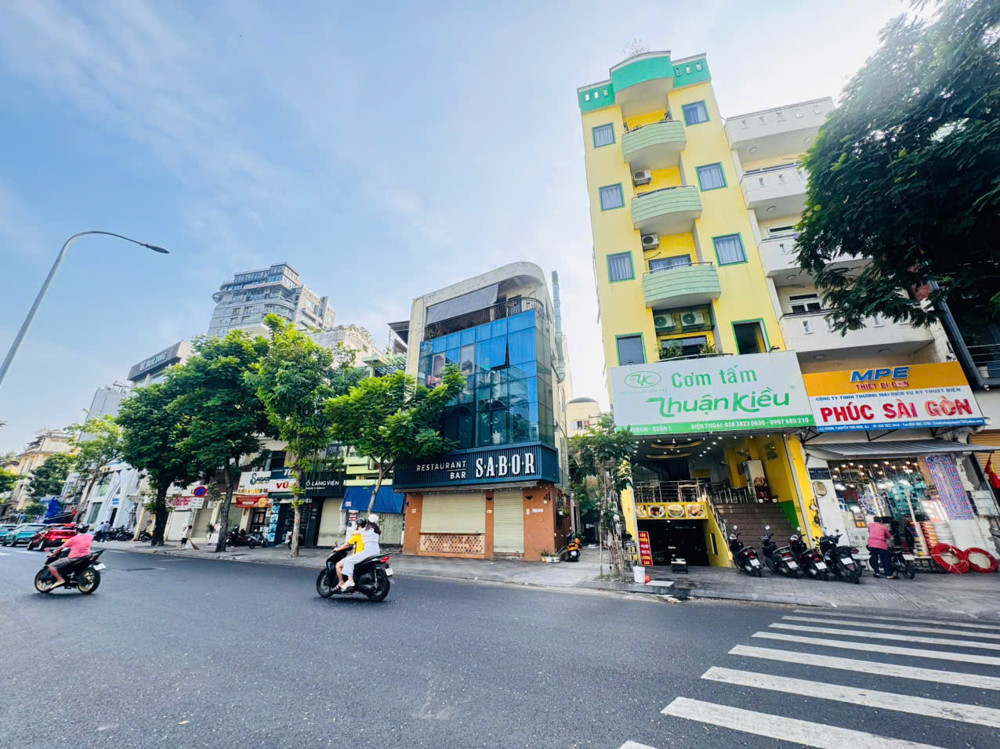 Ngang Khủng 15M*21m- Bán Nhà 4 Tầng Mặt Tiền Yersin, P.nguyễn Thái Bình, Quận 1- Sẵn Hdt 90Tr/th