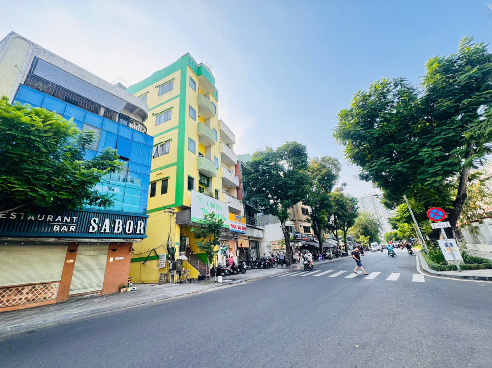 Ngang Khủng 15M*21m- Bán Nhà 4 Tầng Mặt Tiền Yersin, P.nguyễn Thái Bình, Quận 1- Sẵn Hdt 90Tr/th