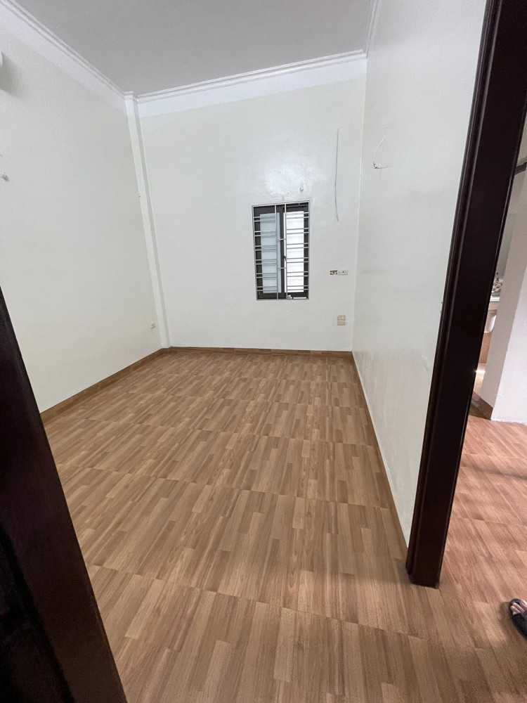 Bán Nhà 3,5 Tầng Trung Tâm Bồ Xuyên Oto Vào Tận Nơi Nhà Dân Xây Chắc Chắn