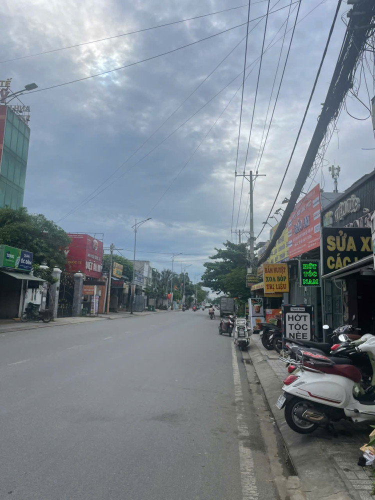 Nhà Mặt Tiền Trần Thị Năm (Tch10), Q.12 – Ngang 15M, Dài 40M – Giá Chỉ 33 Tỷ!