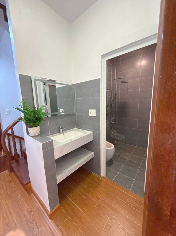 Nhà Đẹp 2 Mặt Thoáng – Gần Chợ Ngô Quyền – Full Nội Thất Xịn