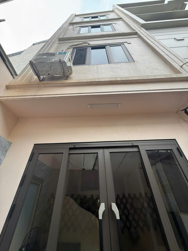 Ngọc Thụy – Không Gian Sống Chọn Lọc – Nhà Đẹp Không Có Căn Thứ 2