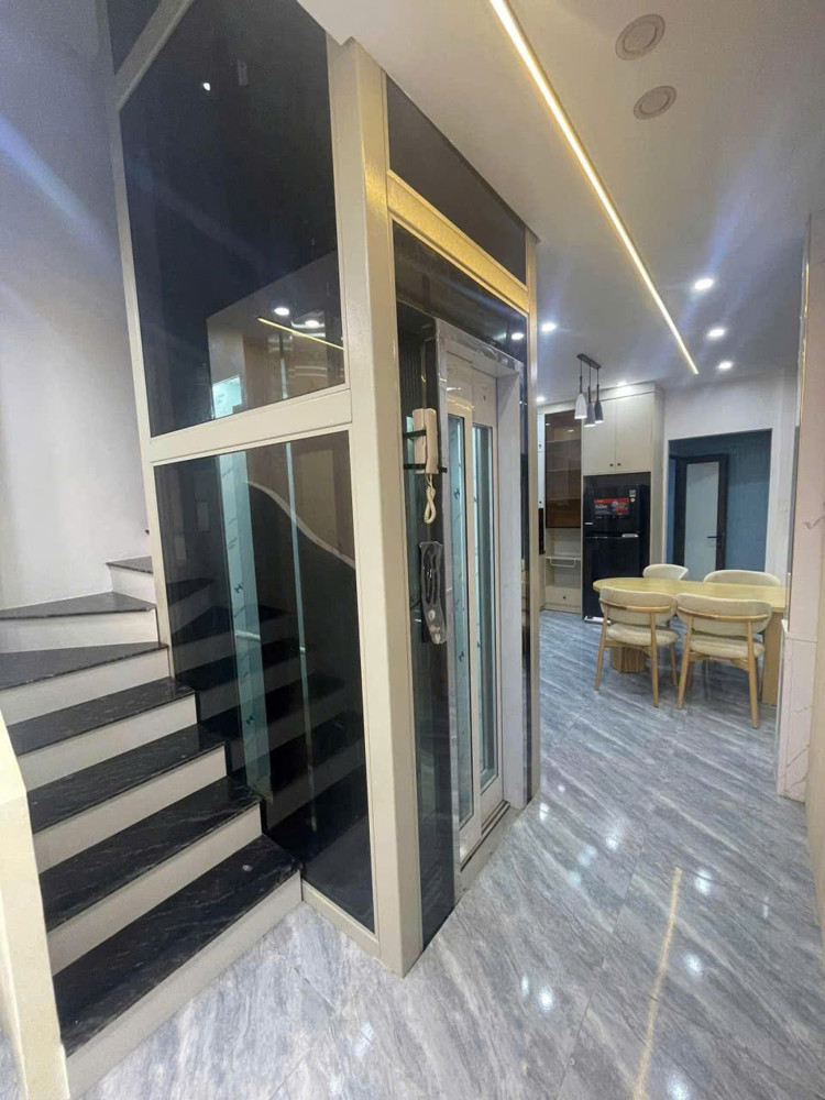 Cực Hiếm Ngọc Thụy – Thang Máy – Full Nội Thất – Giá Chưa Phản Ánh Đúng Giá Trị