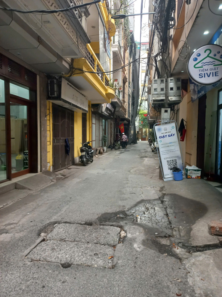 Bán Nhà Phố Nguyễn Thị Định, Trung Hòa Nhân Chính 85M2 Xây 6 Tầng Thang Máy Giá 30 Tỷ