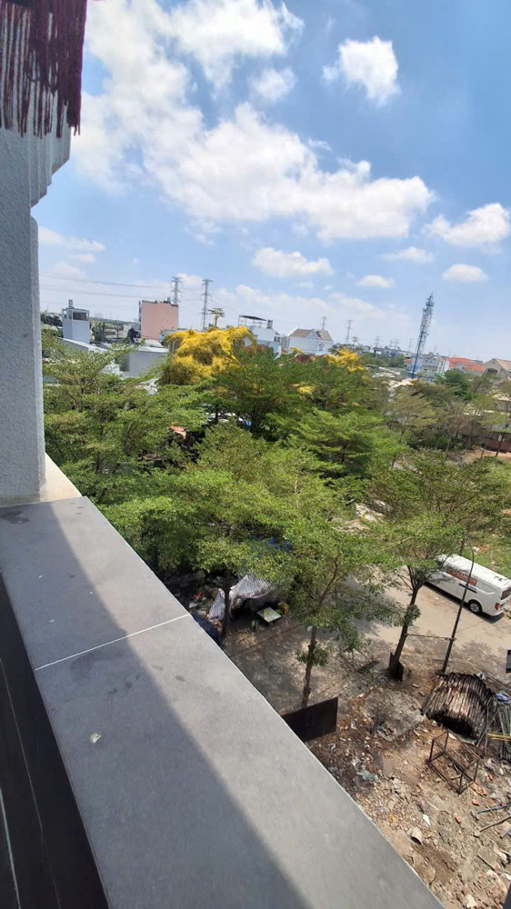 Phước Kiển Gần Sadeco- Xe Tải Vivu- 4Tầng- 80M2- Có Chỗ Lắp Thang Máy- Điện Năng Lượng Mặt Trời