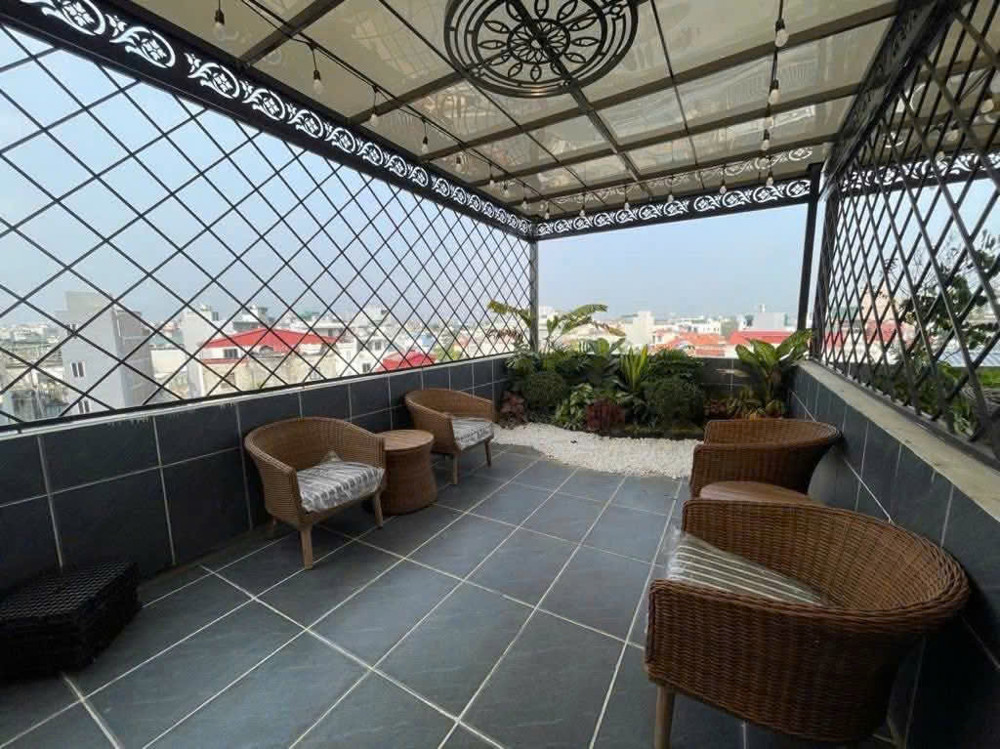 Nhà Đẹp Thạch Bàn – Full Nội Thất Xịn – Ô Tô Đỗ Cổng – Chất Như Biệt Thự Mini!