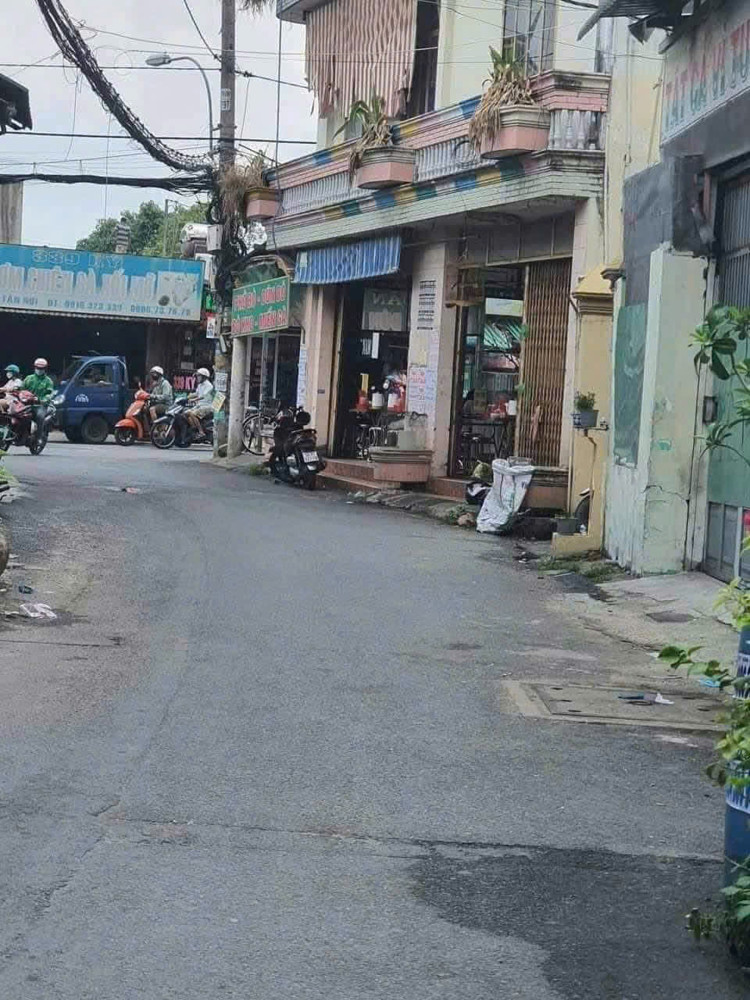 Bán Gấp Lô Đất Mt Hẻm Nhựa 8M Gần Chợ Đại Hải, Xã Bà Điểm Hóc Môn