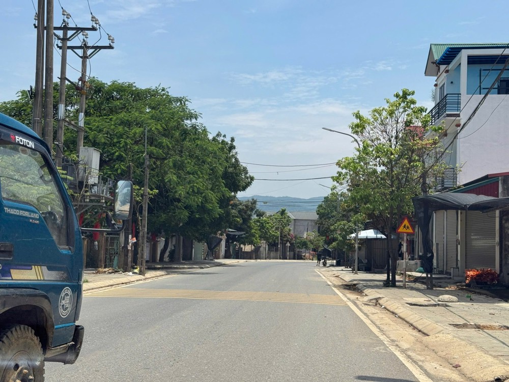 Bds Trục Chính Kinh Doanh Quá Đẹp Tại Hòa Lạc