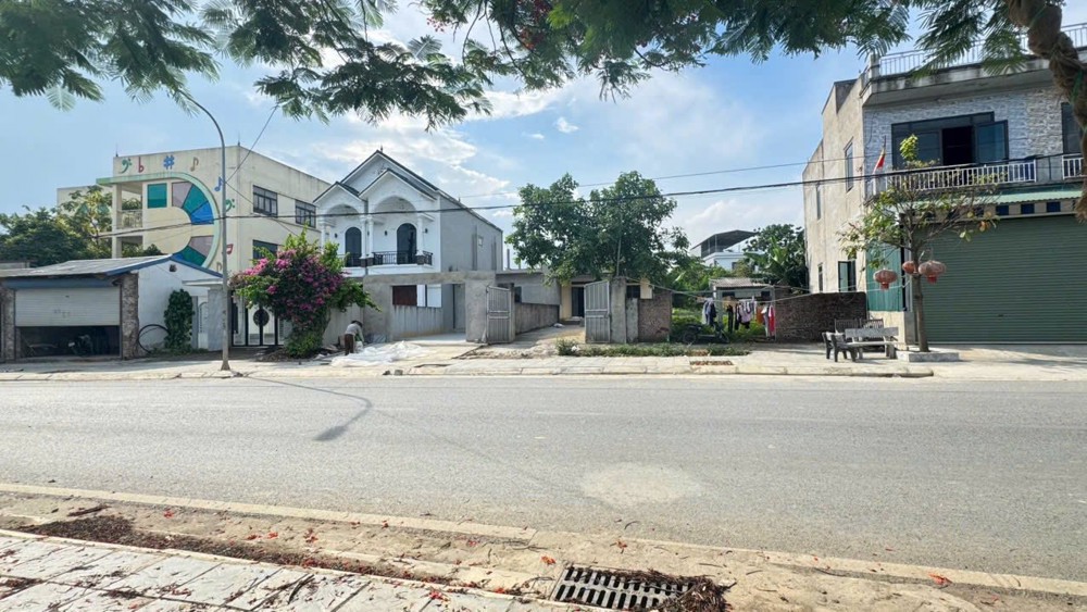 Bds Trục Chính Kinh Doanh Quá Đẹp Tại Hòa Lạc