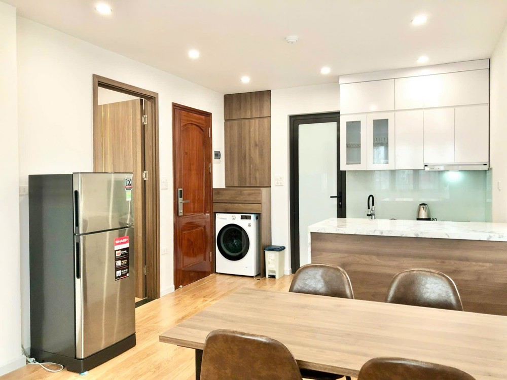 Siêu Dòng Tiền View Hồ Tây Phố Võng Thị 90M 8T Mt 7,6M Giá 52 Tỷ Ngõ Thông- Gần Ô Tô