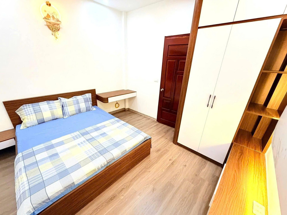 Bán Nhà Hồ Tùng Mậu Cầu Giấy 40M2 – 5 Tầng – 6 Phòng Ngủ – Giá 10.89 Tỷ Nhà Dân Xây, Ở Ngay