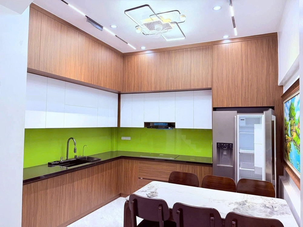 Bán Nhà Hồ Tùng Mậu Cầu Giấy 40M2 – 5 Tầng – 6 Phòng Ngủ – Giá 10.89 Tỷ Nhà Dân Xây, Ở Ngay