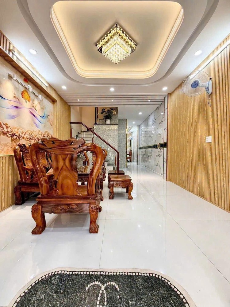 Giảm Sốc 300Tr – Còn 8.5 Tỷ Nhà Mới + Thang Máy Hiếm Gò Vấp. Đường Phạm Văn Chiêu