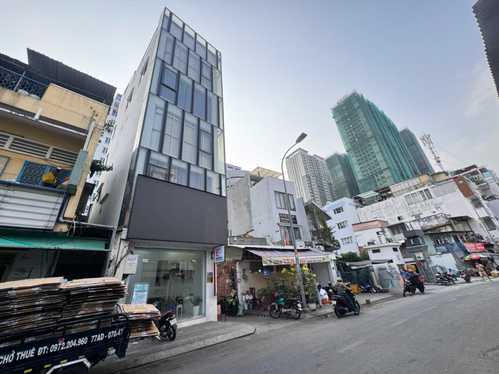 Bán Tòa Nhà 5 Tầng - Mặt Tiền Kd Đ.đề Thám, P.cầu Ông Lãnh, Quận 1 - Dt 52M2 Ngang Lớn 4,5M*11m 