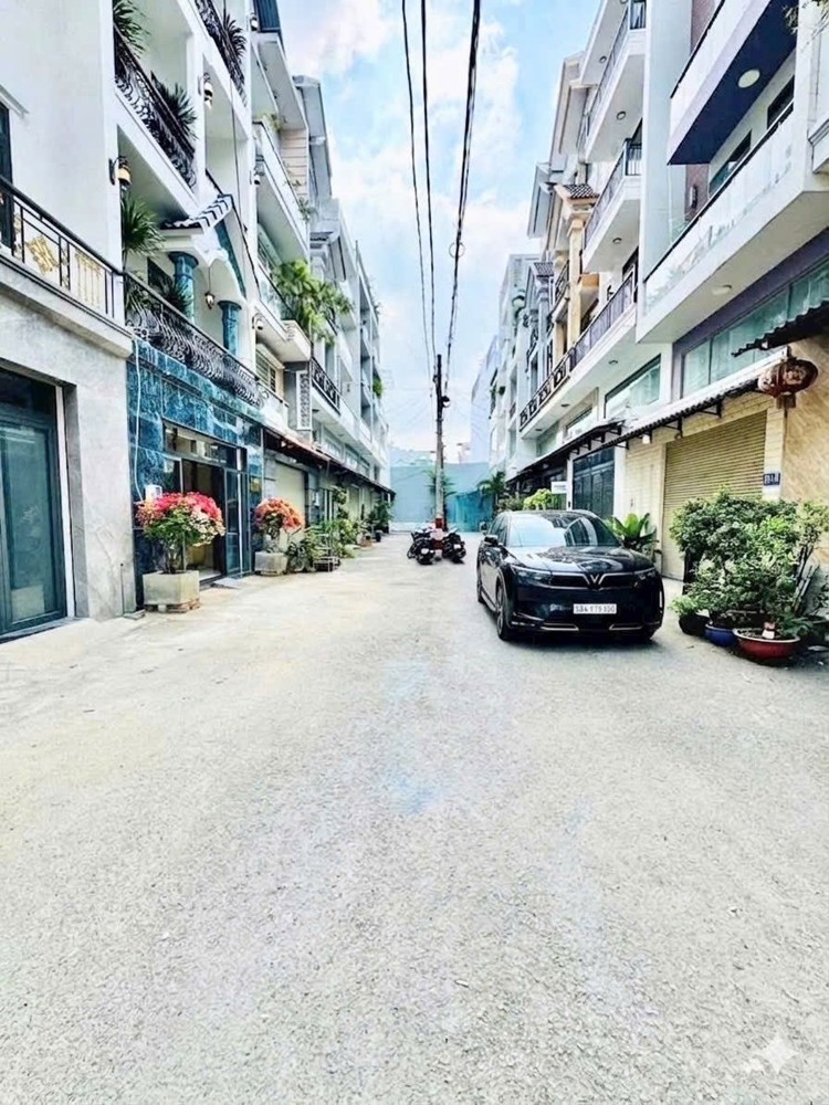 Nhà Mới 100% – Hẻm 9M Ô Tô Tránh – Khu Vip Gò Vấp. Ngang 5M Giá Nhỉnh 8 Tỷ. Đs 59.Phạm Văn Chiêu