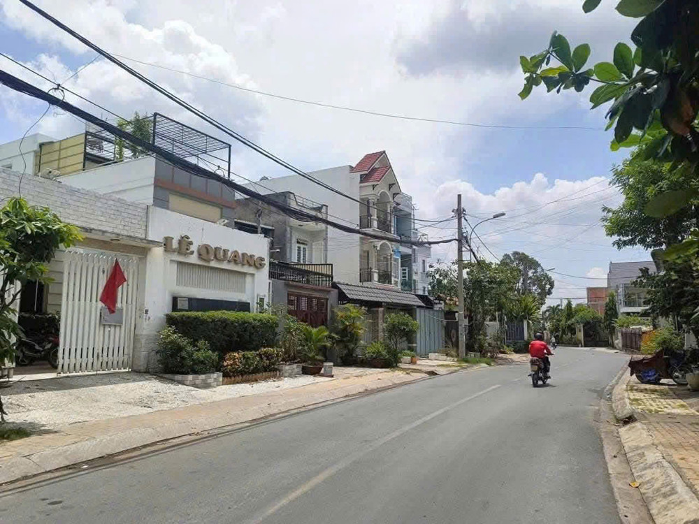 Bán Nhà Shr (10X37) – Mặt Tiền Bà Triệu, Hóc Môn – Vị Trí Đẹp Ngay Bv Hóc Môn