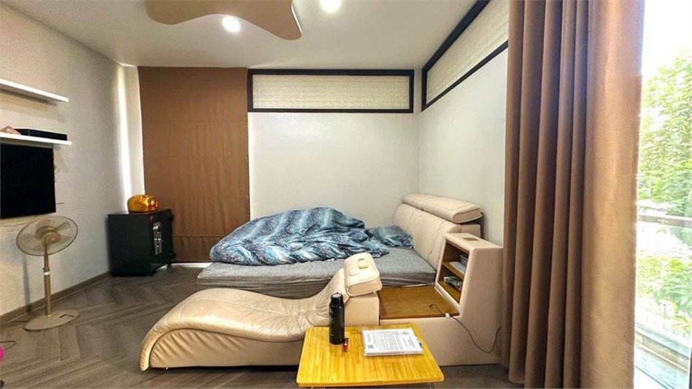 Biệt Thự Góc 2Mt Q7 – Đậu 3 Xe 7 Chỗ– Chỉ Nhỉnh 23 Tỷ