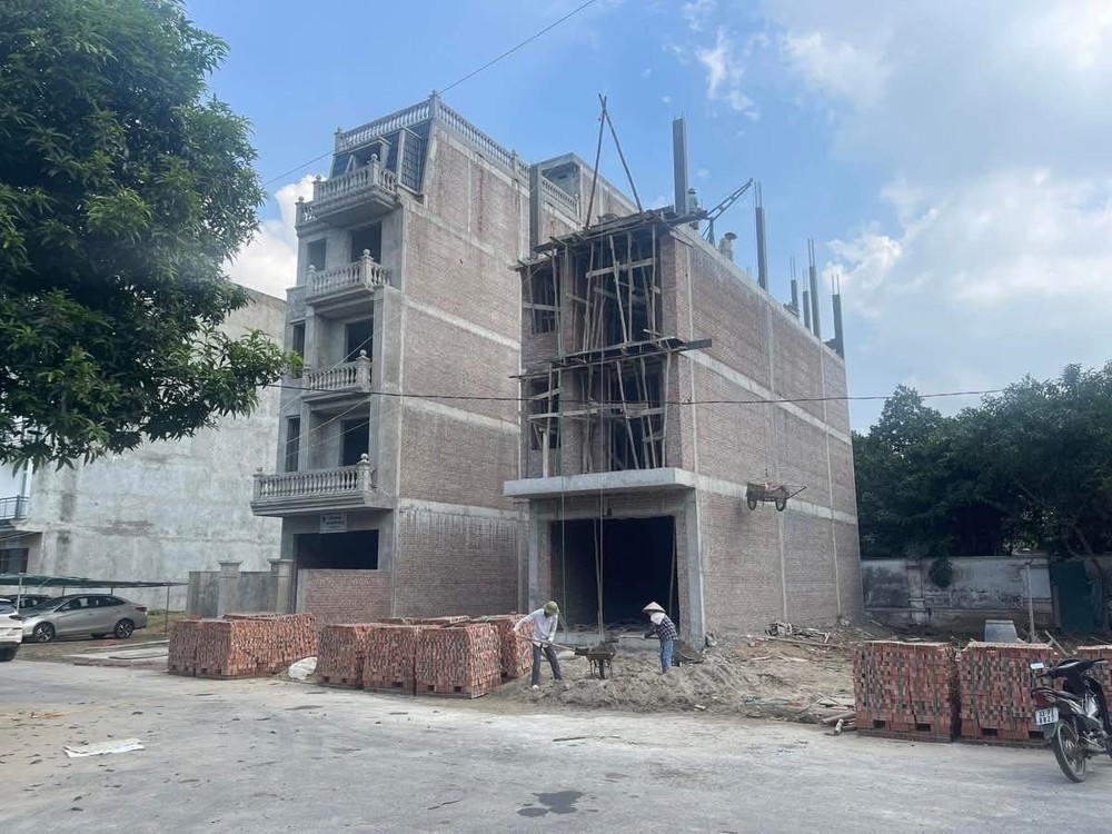 Tôi Cần Bán 3 Mảnh Đất Chính Chủ Có Diện Tích 100 - 117M2 Full Sổ Đỏ Mặt Tiền 7-10M, Xây Được 5