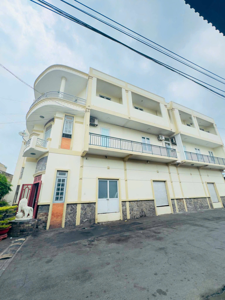 Bán Nhà Mt Tỉnh Lộ 43 - Giao Ngô Chí Quốc, 4015M2, 45X95m, Dòng Tiền 400Tr, Rao 198 Tỷ,