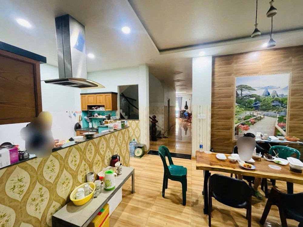 Bán Nhà Góc 2 Mặt Tiền Phạm Vấn - Giao Nguyễn Sơn, 8X19m, 2 Tầng - 1 Đời Chủ, 20,5 Tỷ