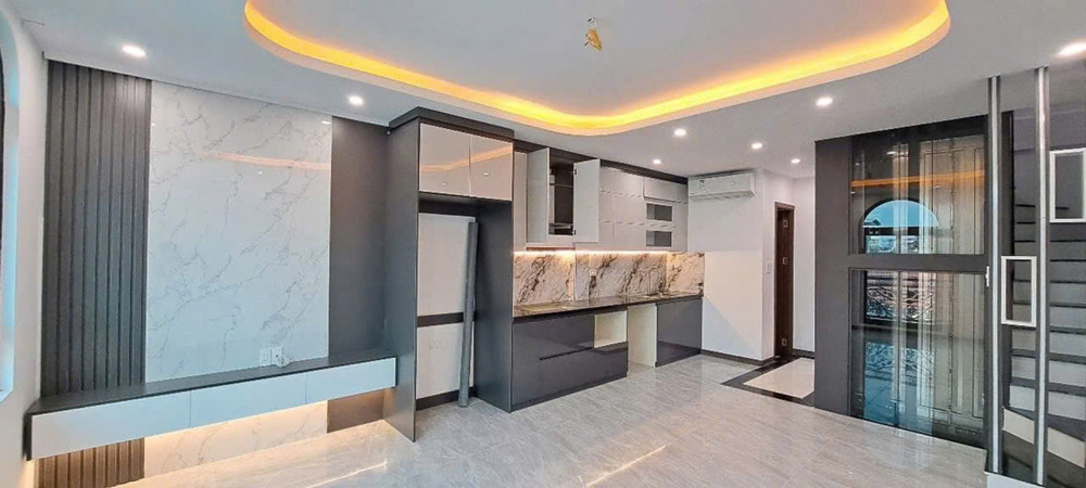 Hiếm! Nhà Đẹp Trung Tâm Hồ Thạch Bàn – Thang Máy – Ô Tô Đỗ Cổng