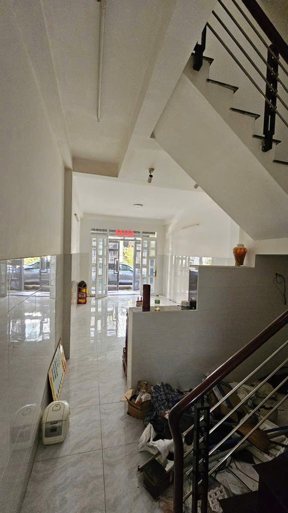 Ngộp Bank Bán Gấp Nhà 2 Mặt Tiền 4X 18 –Hxh 10M, Tphcm