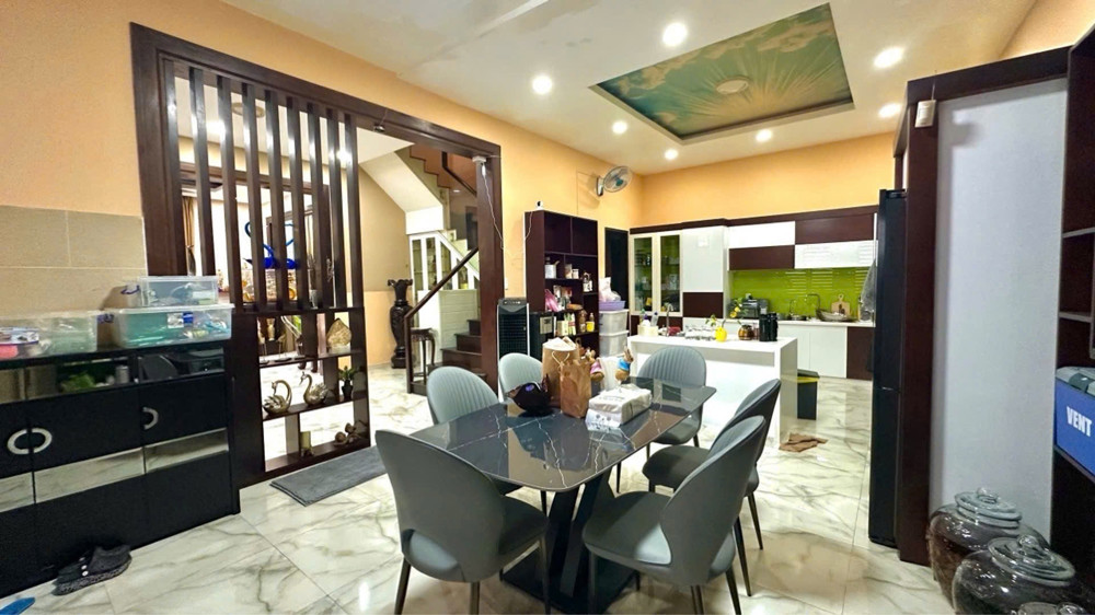 Biệt Thự Kiều Đàm Trần Xuân Soạn Q7 – Lô Góc 2 Mặt Tiền – 175M2