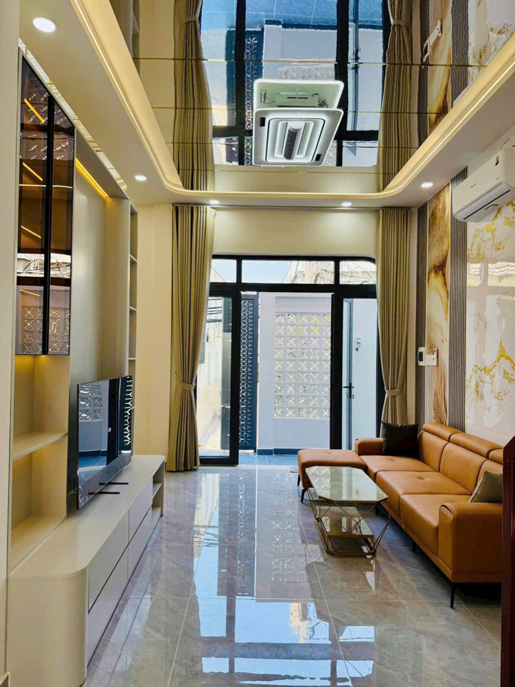 Nhà Mới Xây 100% -Ngang 6.4M- 4 Tầng- Chỉ 6 Tỷ 490