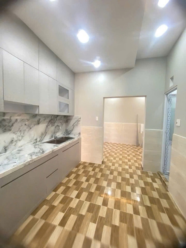 Htp Q7 _ 3 Tầng Btct _ 68M2_ Gồm 7 Phòng Nguồn Tn 20Tr/th