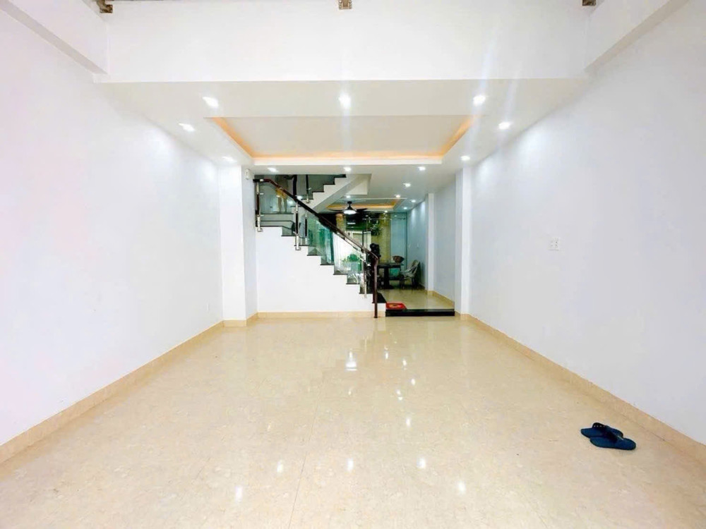 Hxh Huỳnh Tấn Phát Q7 – 4 Tầng Đúc – 4.5 X12m – 7Tỉ8