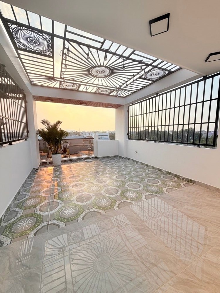 K2210 - Siêu Phẩm 5 Tầng Sát Sông