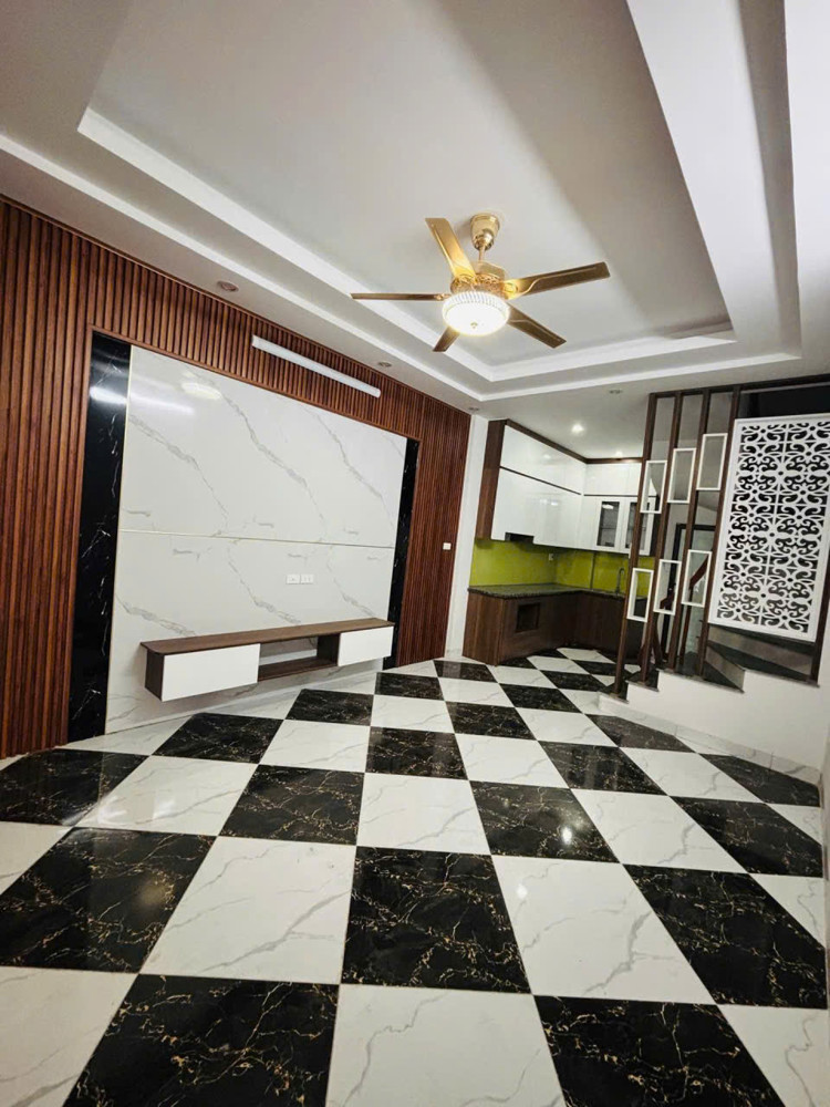 Hiếm – 30M2 Trung Tâm Thạch Bàn – Ngõ Ô Tô – Nhà Đẹp Ở Ngay