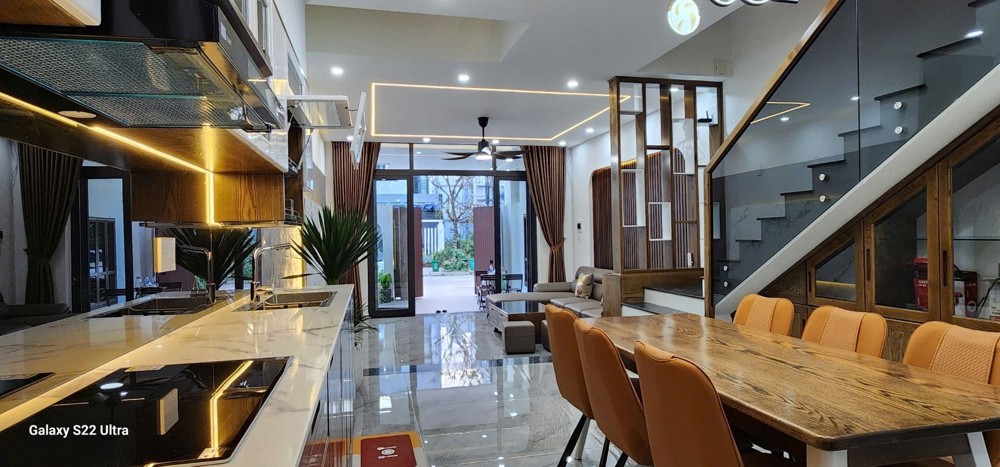 Bán Nhà Diệp Minh Châu Hòa Xuân, 3 Tầng, 100M2, Đường 7.5M, Giá 9.9 Tỷ