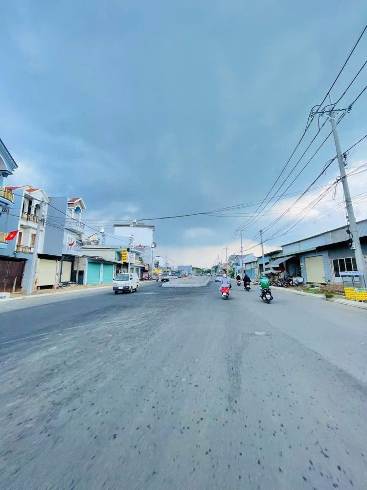 Đất (5.1X22) Mặt Tiền Đường 20M – Quận 12 – Giá Chỉ 5.5 Tỷ (Gần Đình Quới An)