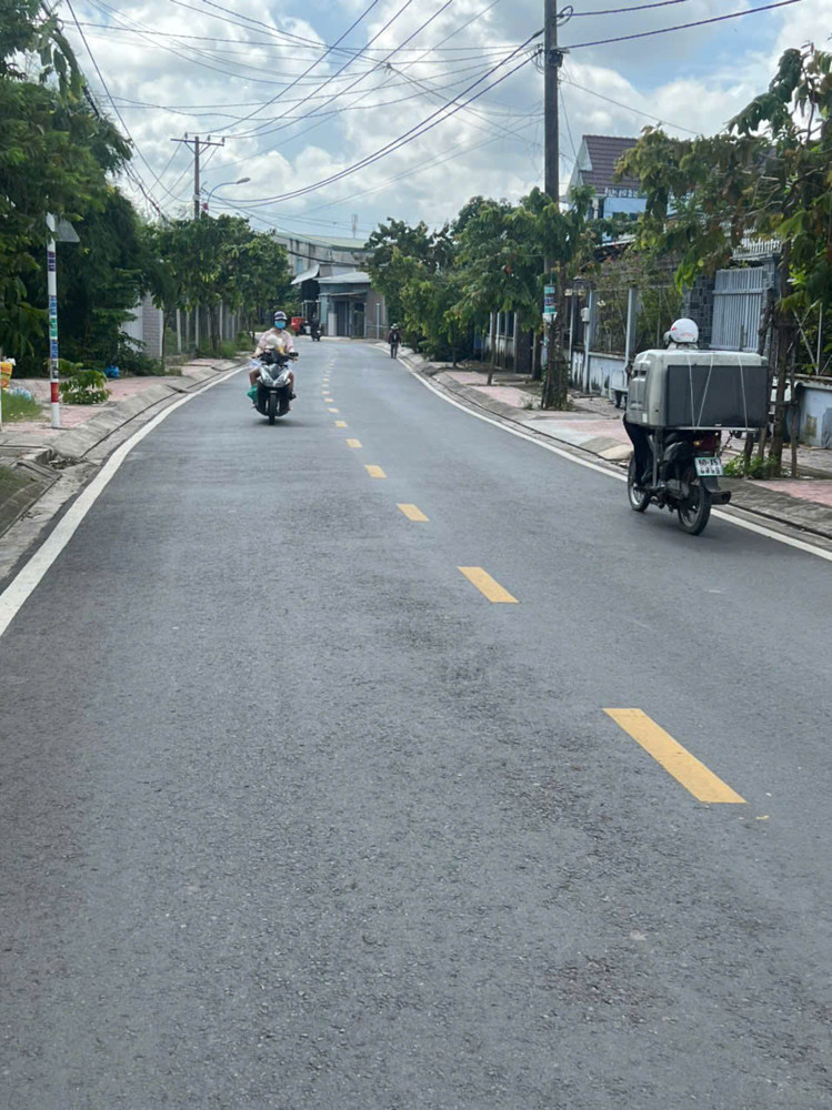 Bán Nhà Mặt Tiền Tân Hiệp 4 – Giá Chỉ 18 Tỷ – Đầu Tư Sinh Lợi Cao