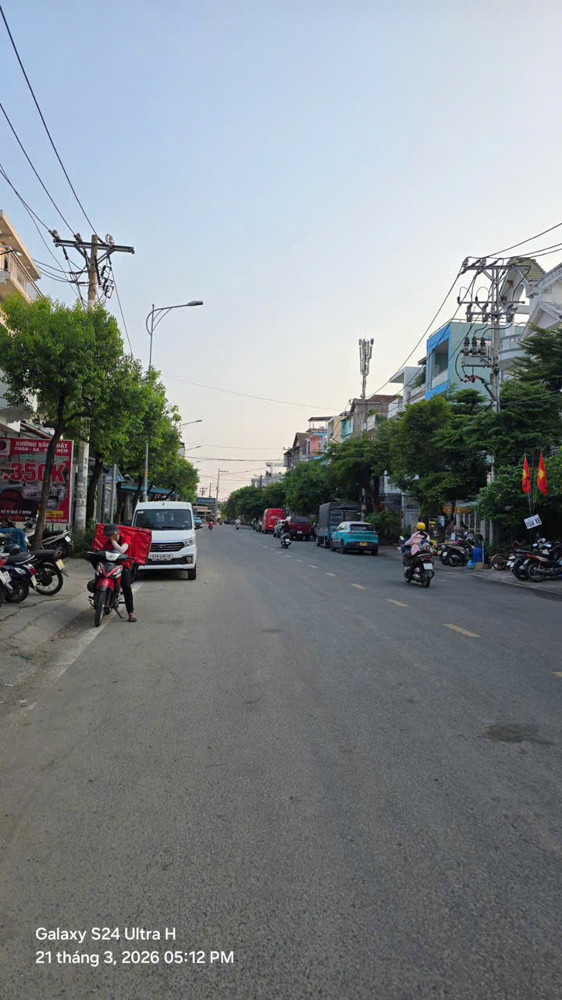 Nhà Mới Tinh (4.5X20) Mặt Tiền Dương Thị Giang – 3 Lầu + St – Chỉ 14.5 Tỷ