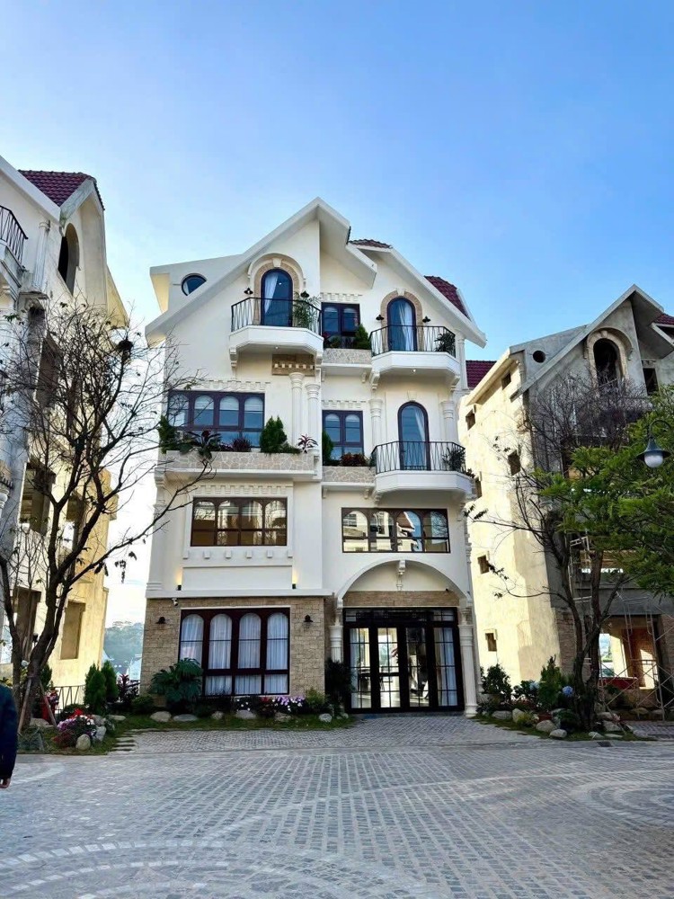 Bán Khu Villa Cao Cấp Trịnh Hoài Đức