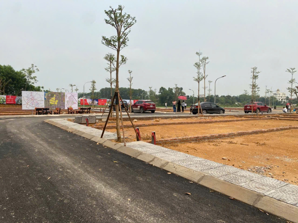 Đất Nền Hiếm 2 Mặt Đường Sát Quốc Lộ Hồ Tây- Ba Vì- Ngay Sát Tuyến Metro . Giá Cực Rẻ Chưa Đến 4