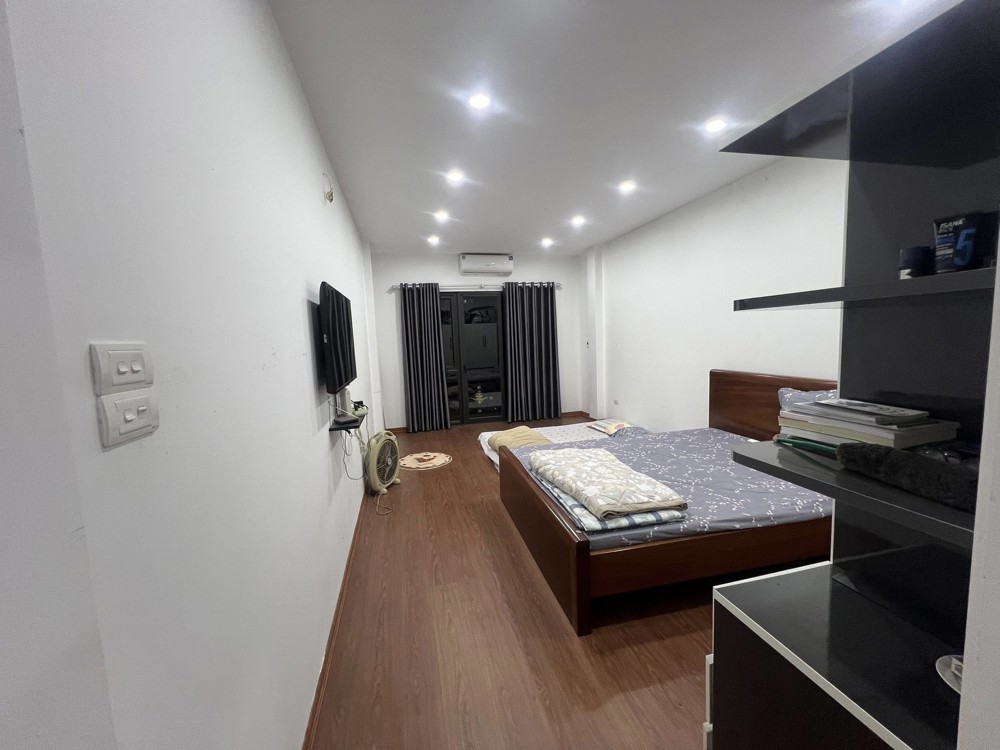 Siêu Phẩm Dương Quảng Hàm Trung Tâm Cầu Giấy, Ngõ Thông Tứ Tung, Gần Chợ, Ô Tô Đỗ Cửa Chỉ Hơn