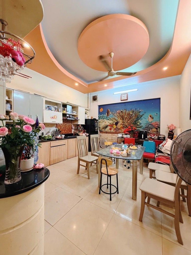 Khu Vip - Thoáng Trước Sau - Ô Chờ Thang Máy - Kinh Doanh Online - Ở Sướng