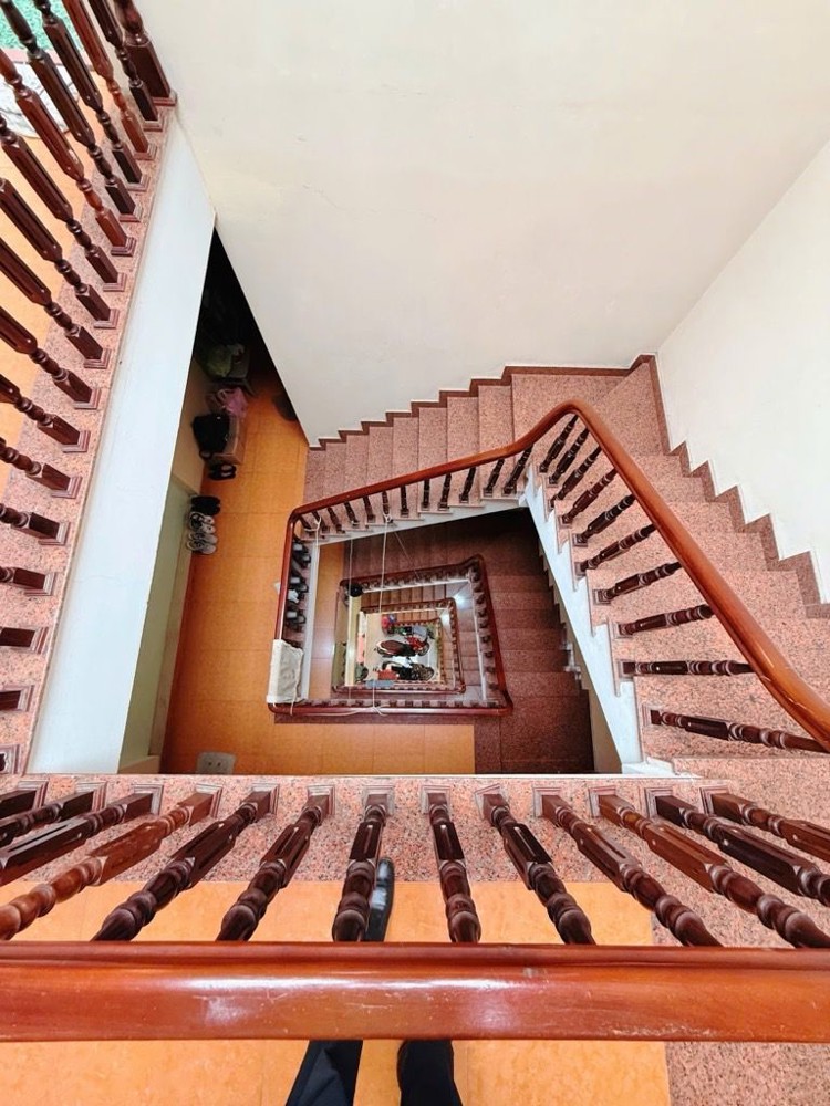 Khu Vip - Thoáng Trước Sau - Ô Chờ Thang Máy - Kinh Doanh Online - Ở Sướng