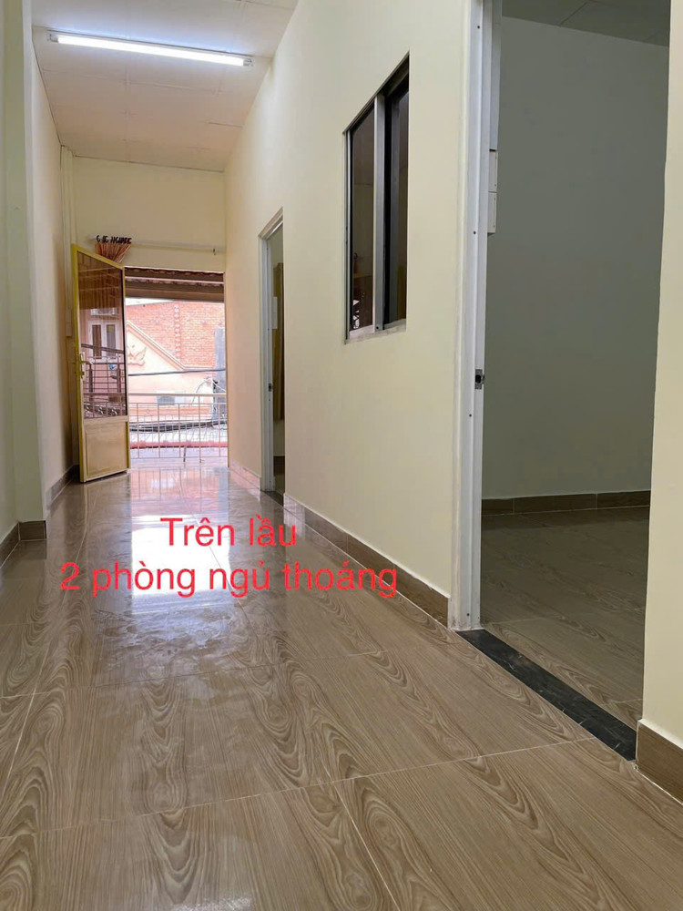 Bán Nhà Hẻm /Sec Ngang 4.6 X 10 Nở Hậu 6.6Đúc Bê Tông Có 5Đ -Q4