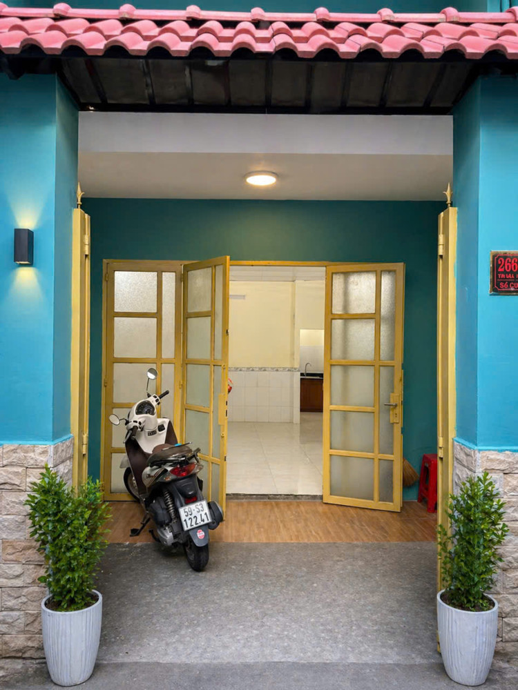 Bán Nhà Hẻm /Sec Ngang 4.6 X 10 Nở Hậu 6.6Đúc Bê Tông Có 5Đ -Q4