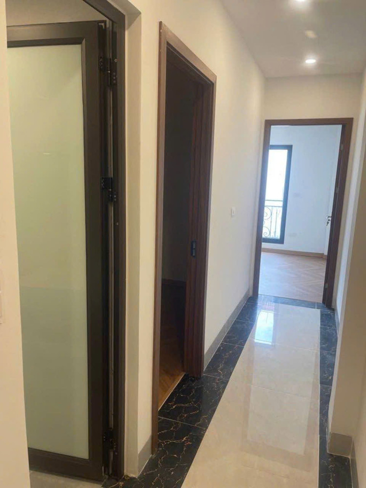 55M2 Nhà Đẹp Thạch Bàn – Full Nội Thất – Gara Ô Tô – Thang Máy