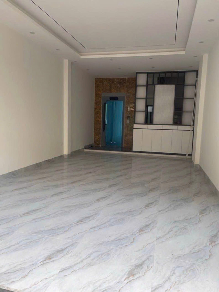 55M2 Nhà Đẹp Thạch Bàn – Full Nội Thất – Gara Ô Tô – Thang Máy