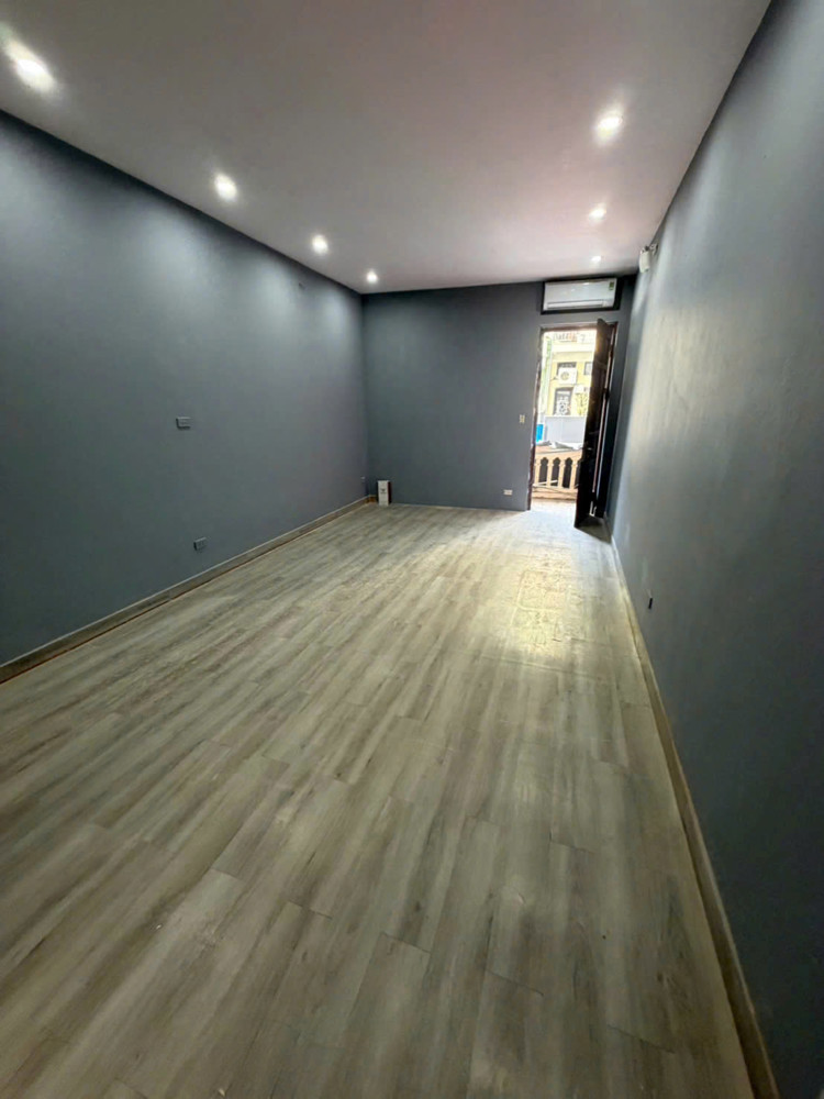 Giá Tốt - Chính Chủ Cho Thuê Mặt Bằng Tầng 2 Phố Bạch Mai, Hà Nội